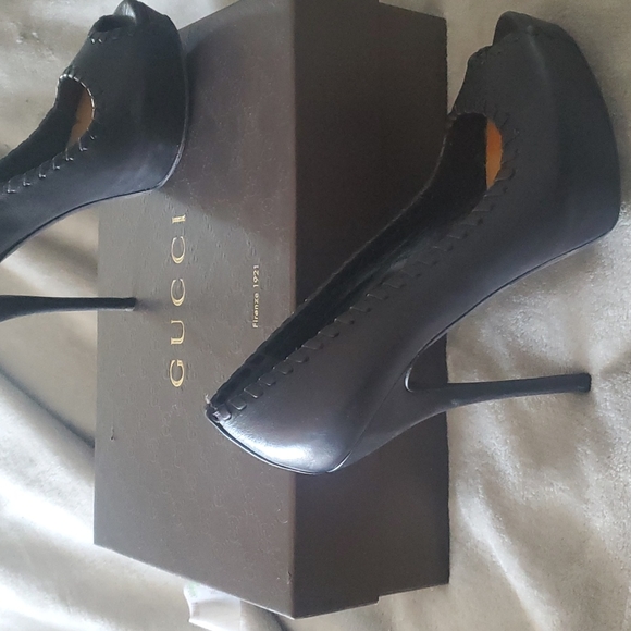 Gucci Saddle Soft Nero Heels - Picture 2 of 10